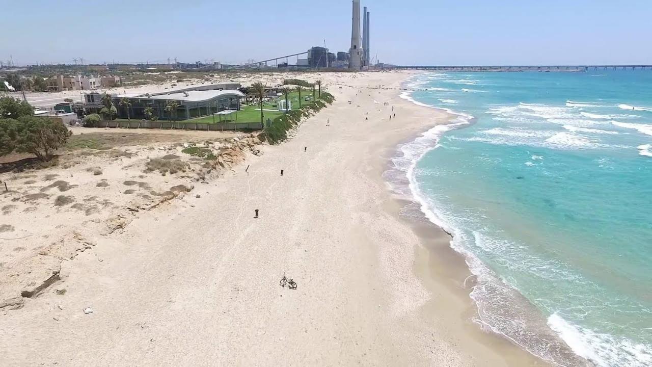 Mina'S Suites - קיסריה Extérieur photo
