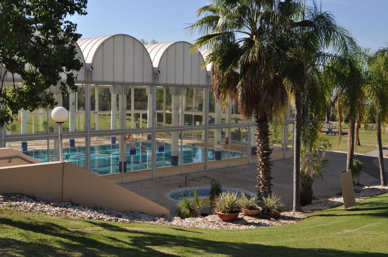 Mina'S Suites - קיסריה Extérieur photo