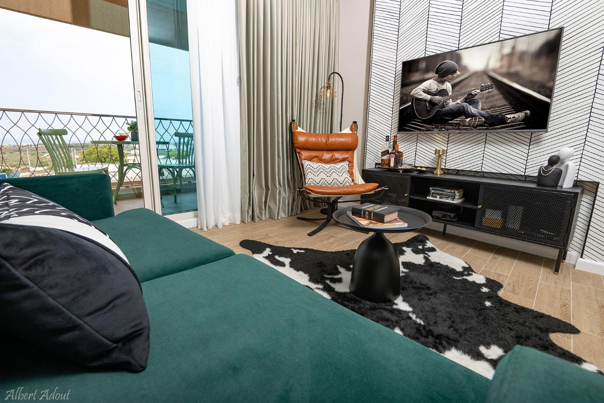 Mina'S Suites - קיסריה Extérieur photo