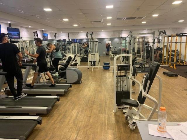 Mina'S Suites - קיסריה Extérieur photo